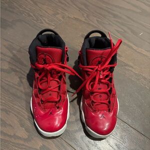 Kids size 5 “6 rings” air Jordan’s, excellent condition